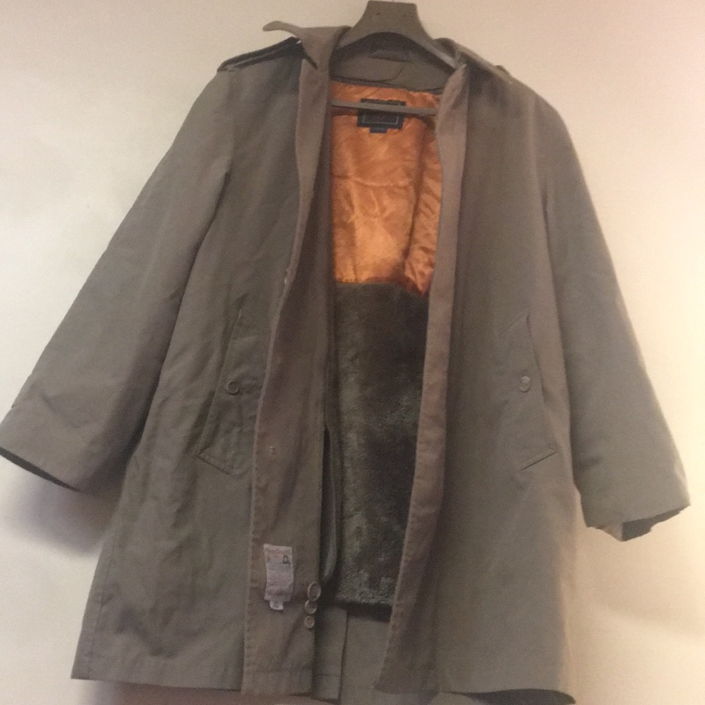 KENNETH ROBERTS DISTINCTIVE MENWEAR - Picture 3 of 9
